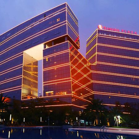 Ramada Plaza Liuzhou Liudong Hotel Buitenkant foto